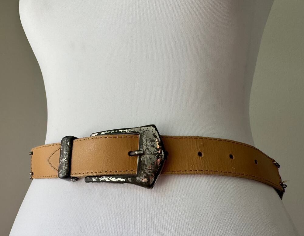 Vintage ‘90s The Limited Tan Genuine Leather Belt w/ Silver Hardware